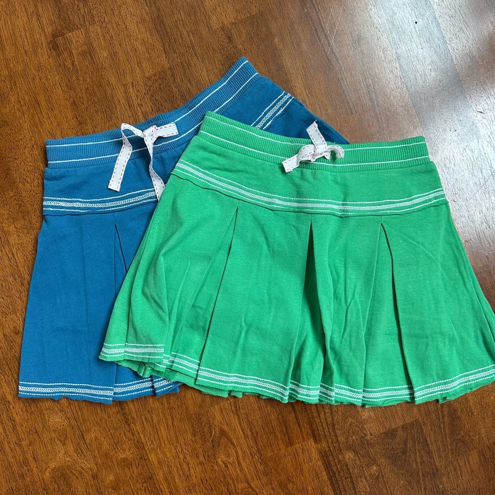 Boden Green Pleated Skort with White Trim 9-10 yrs nwot - Picture 6 of 6